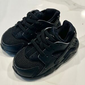 Nike Toddler Shoes Huaracha 6C Sneakers Black Brand New